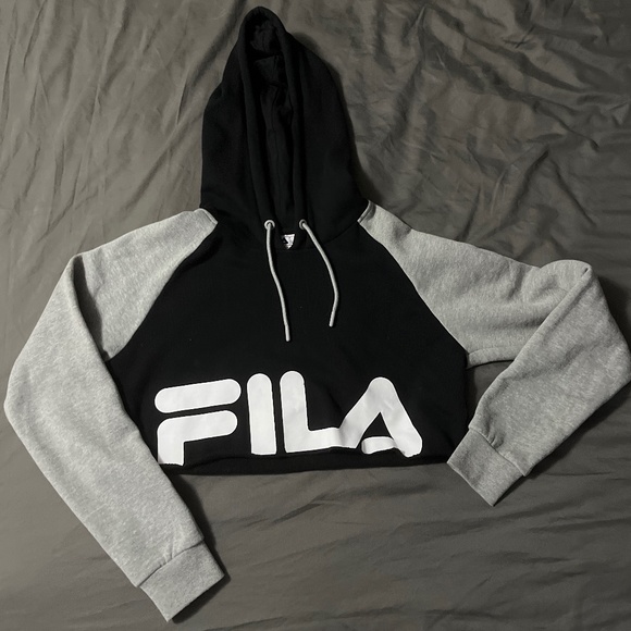 FILA Cropped Hoodie - Picture 2 of 4